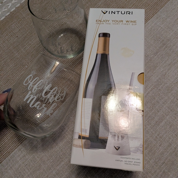 Vinturi Other - NEW!! Vinturi Wine Aerator, Stand And Pouch & Two "Off The Market" Glasses